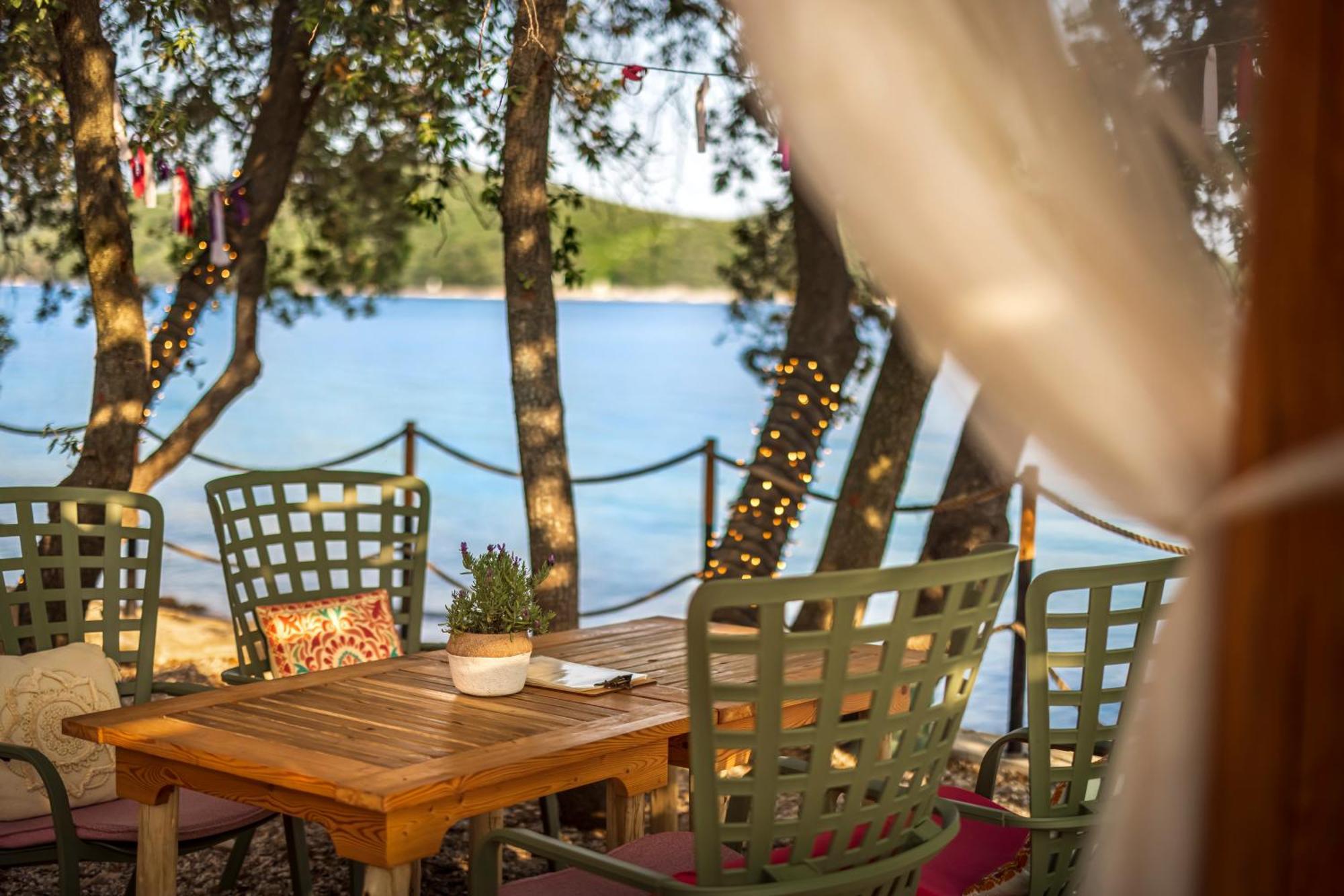 Maistra Camping Koversada Uncovered Naturist Pitches Vrsar Exterior foto